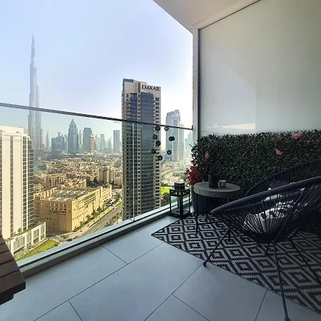 Luxury Studios With Burj Khalifa Or Canal View In Downtown - Marquise Square Tower Dubai Exterior photo